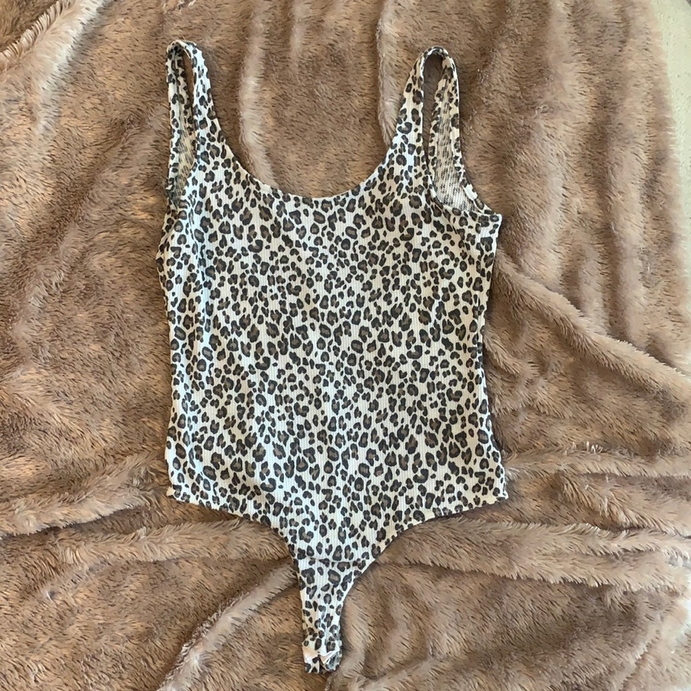 Leopard print bodysuit. Light and waffle like!